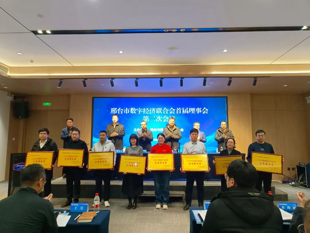 1739166384594043.jpg 640 (1).jpg